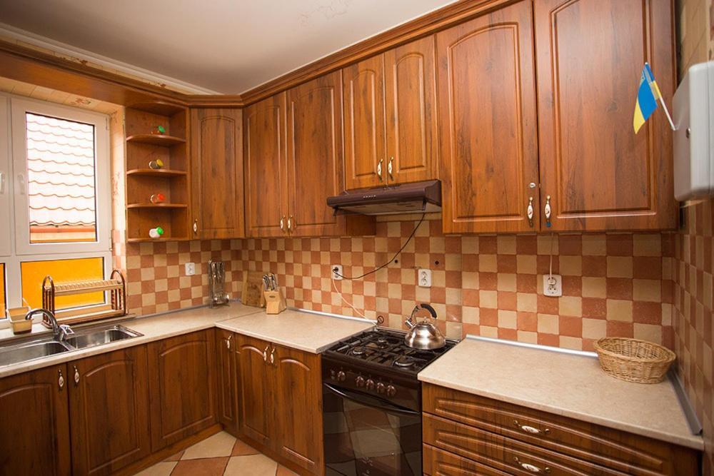 Goldenluxe Hotel Beregszász Kültér fotó