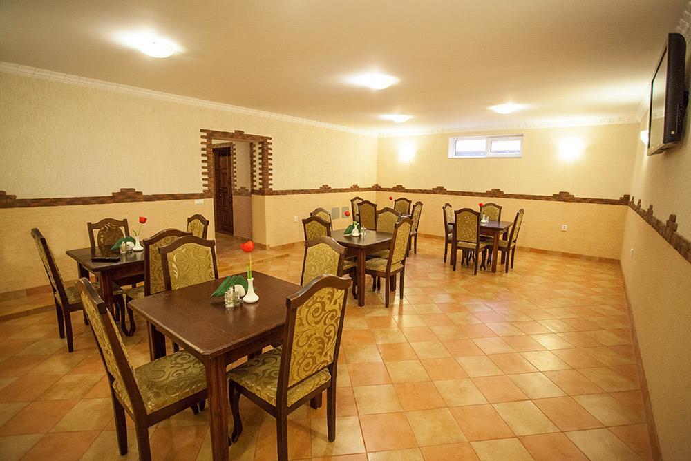 Goldenluxe Hotel Beregszász Kültér fotó