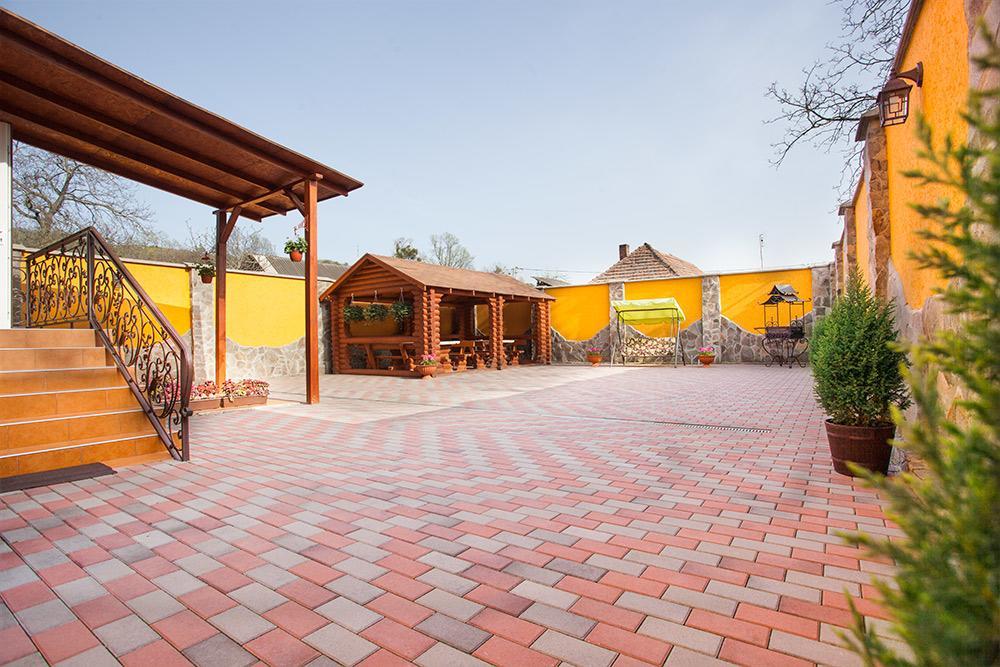 Goldenluxe Hotel Beregszász Kültér fotó